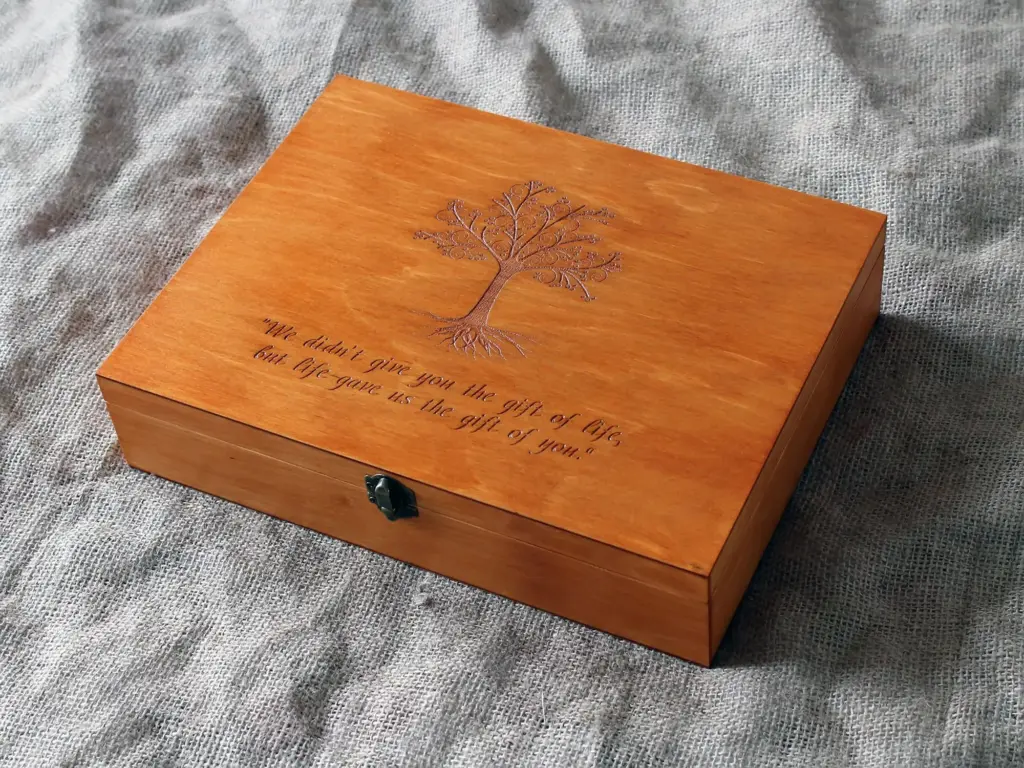 couple’s keepsake box